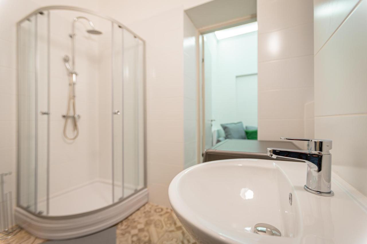 Downtown Studio Flat In Budapest, Mona Exterior foto