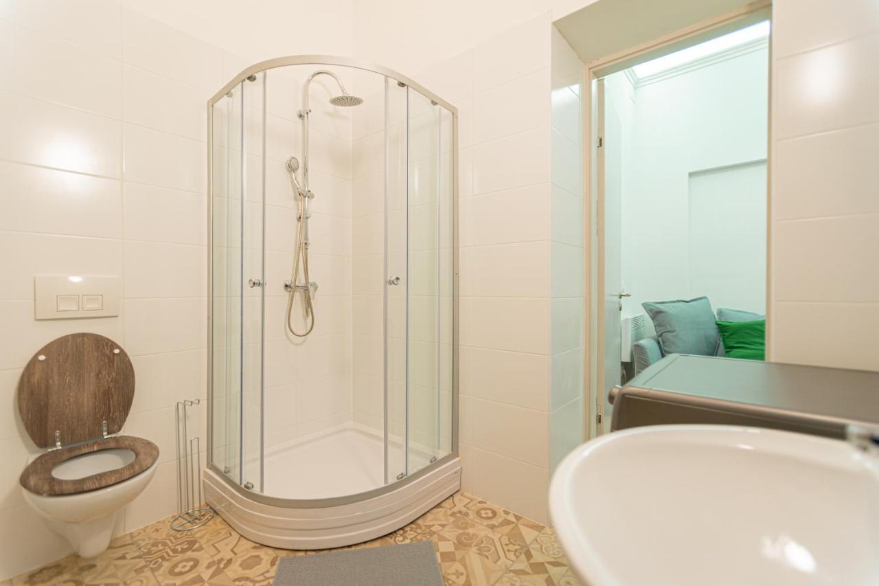Downtown Studio Flat In Budapest, Mona Exterior foto